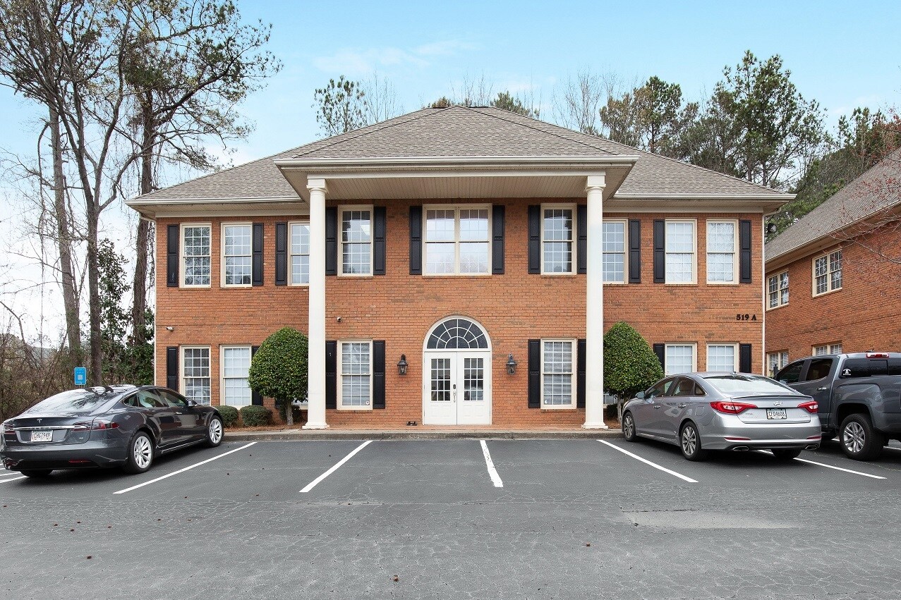 519 Johnson Ferry Rd, Marietta, GA à louer Photo de l’immeuble– Image 1 sur 18