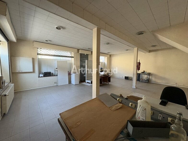Local commercial dans Epernay à louer - Photo intérieure – Image 2 sur 2