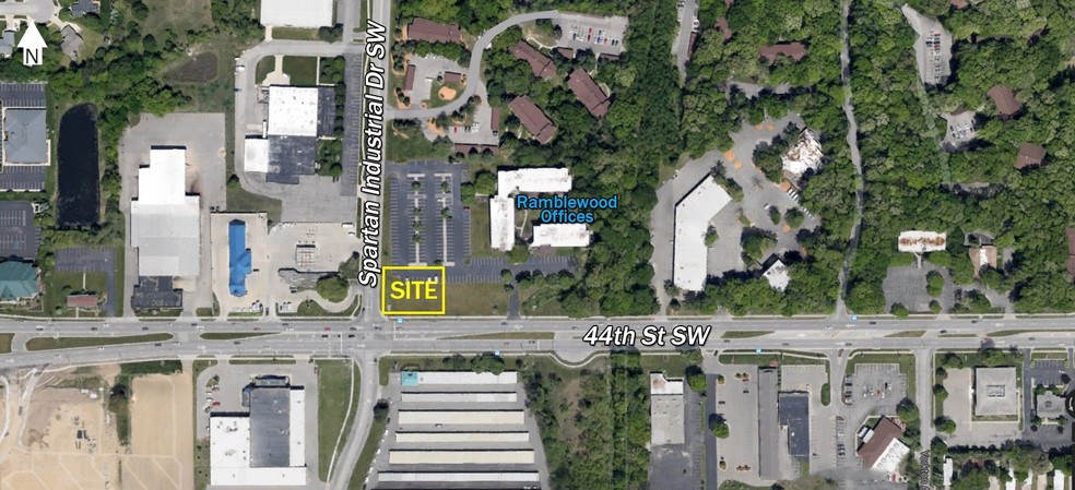 SW 44th St, Grandville, MI à louer - Photo de l’immeuble – Image 1 sur 2