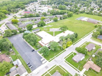 Plus de détails pour 702 Albert St, Englewood, OH - Spécialisé à vendre
