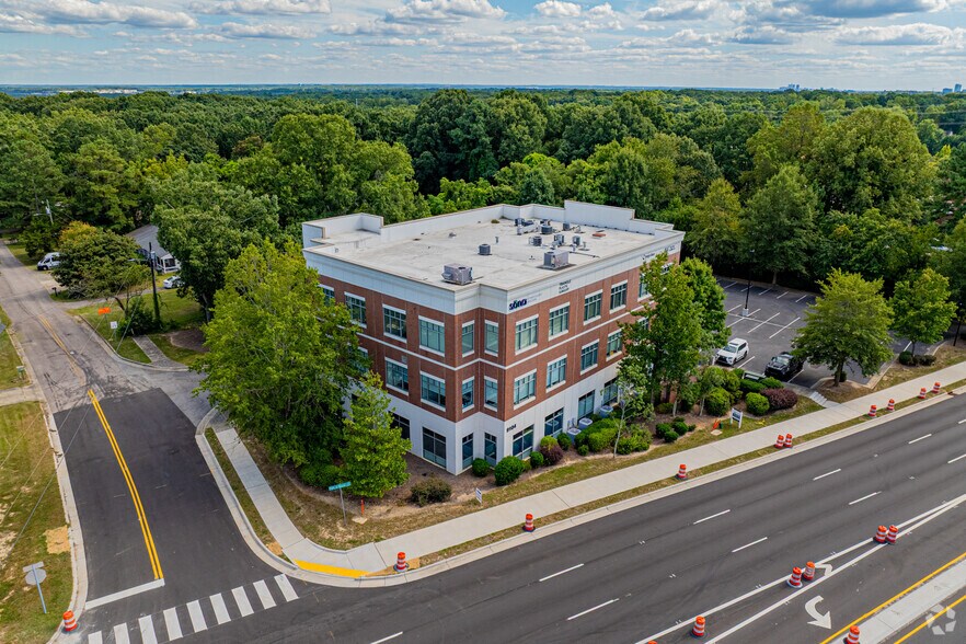 9104 Falls Of Neuse Rd, Raleigh, NC à vendre - Photo de l’immeuble – Image 2 sur 8