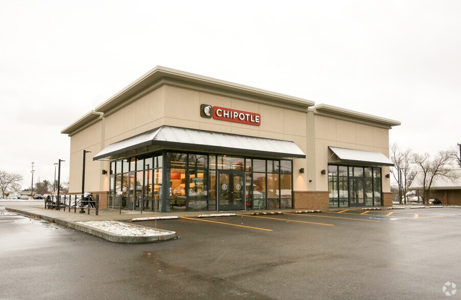 11-45 5th St SE, Barberton, OH à louer - Photo de l’immeuble – Image 3 sur 4