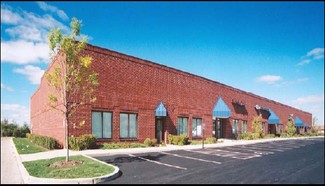 Plus de détails pour 100 Oakwood Rd, Lake Zurich, IL - Industriel/Logistique à louer
