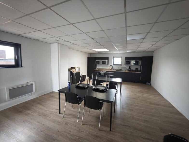 Bureau dans VILLENEUVE-D'ASCQ à louer - Photo de l’immeuble – Image 3 sur 7
