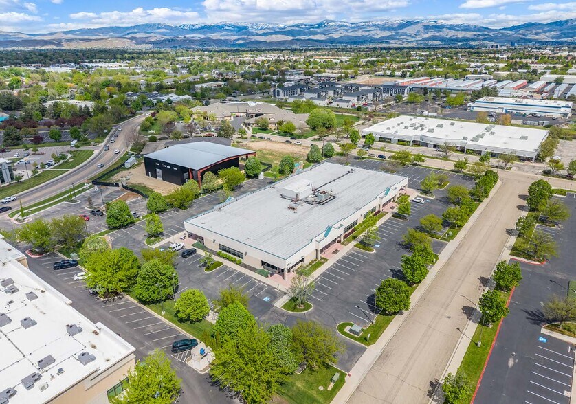 9390 W Golden Trout St, Boise, ID à vendre - Photo de l’immeuble – Image 3 sur 10