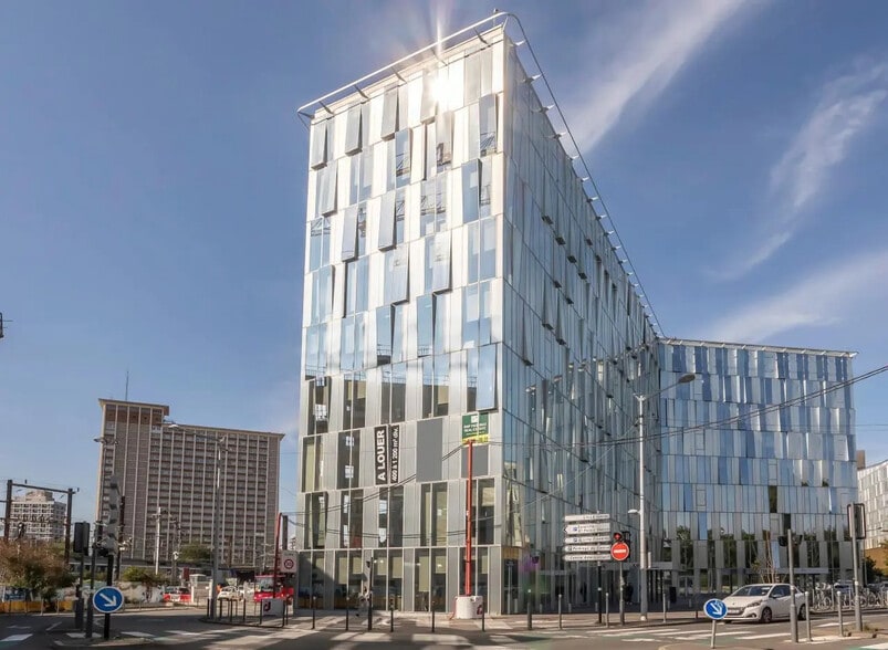 556 Avenue Willy Brandt, Lille à louer - Photo de l’immeuble – Image 2 sur 21
