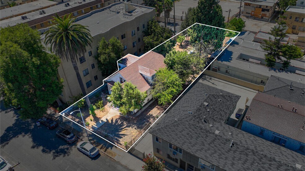 3015 Shrine Pl, Los Angeles, CA à vendre - Photo de l’immeuble – Image 3 sur 10