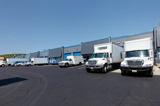 Plus de détails pour 4878-4896 Stamp Rd, Temple Hills, MD - Industriel/Logistique à louer