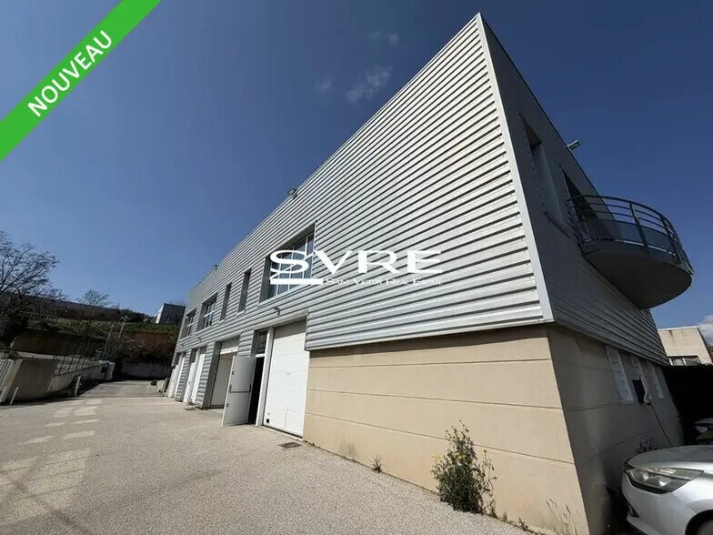 Industriel/Logistique dans Marseille à louer - Photo de l’immeuble – Image 1 sur 6