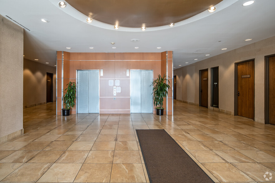 18601 Lyndon B Johnson Fwy, Mesquite, TX à louer - Photo de l’immeuble – Image 3 sur 4