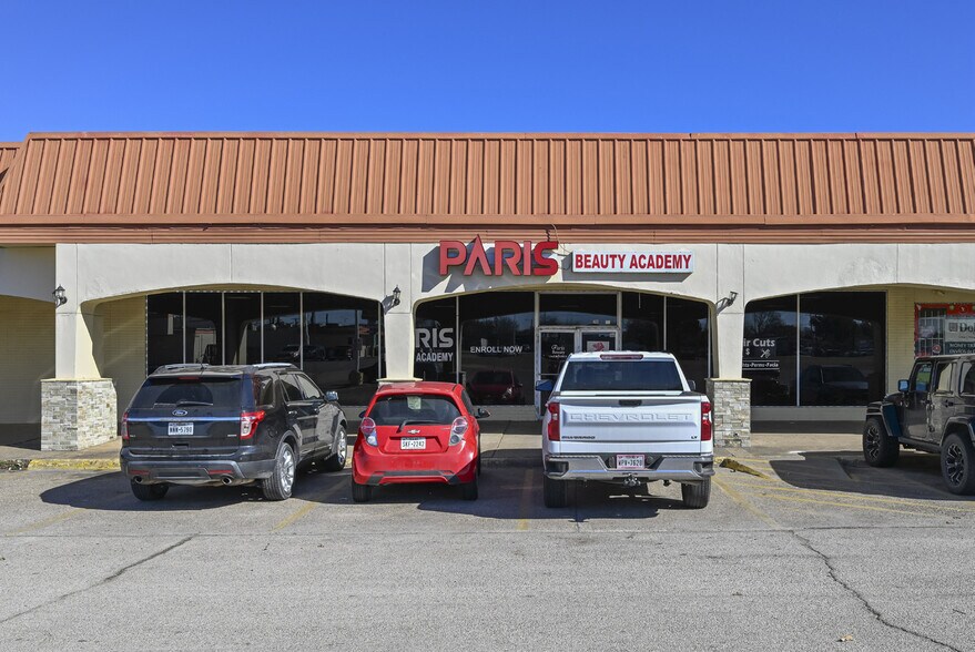 3110-3160 Saturn Rd, Garland, TX à louer - Photo de l’immeuble – Image 3 sur 5