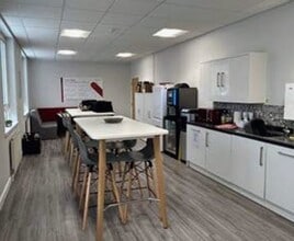 2630-2640 Kings Ct, Birmingham à louer Photo intérieure– Image 1 sur 4