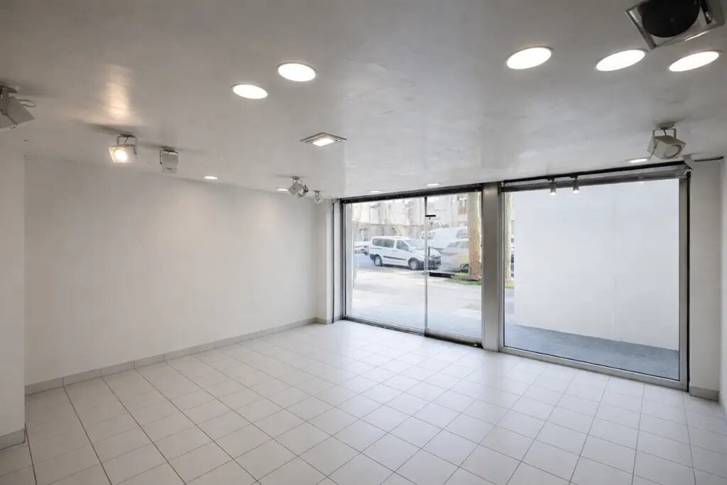 Local commercial dans Paris à louer Photo intérieure– Image 1 sur 5