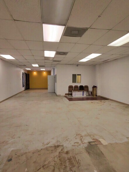 11479 San Fernando Rd, San Fernando, CA à louer - Photo de l’immeuble – Image 2 sur 18