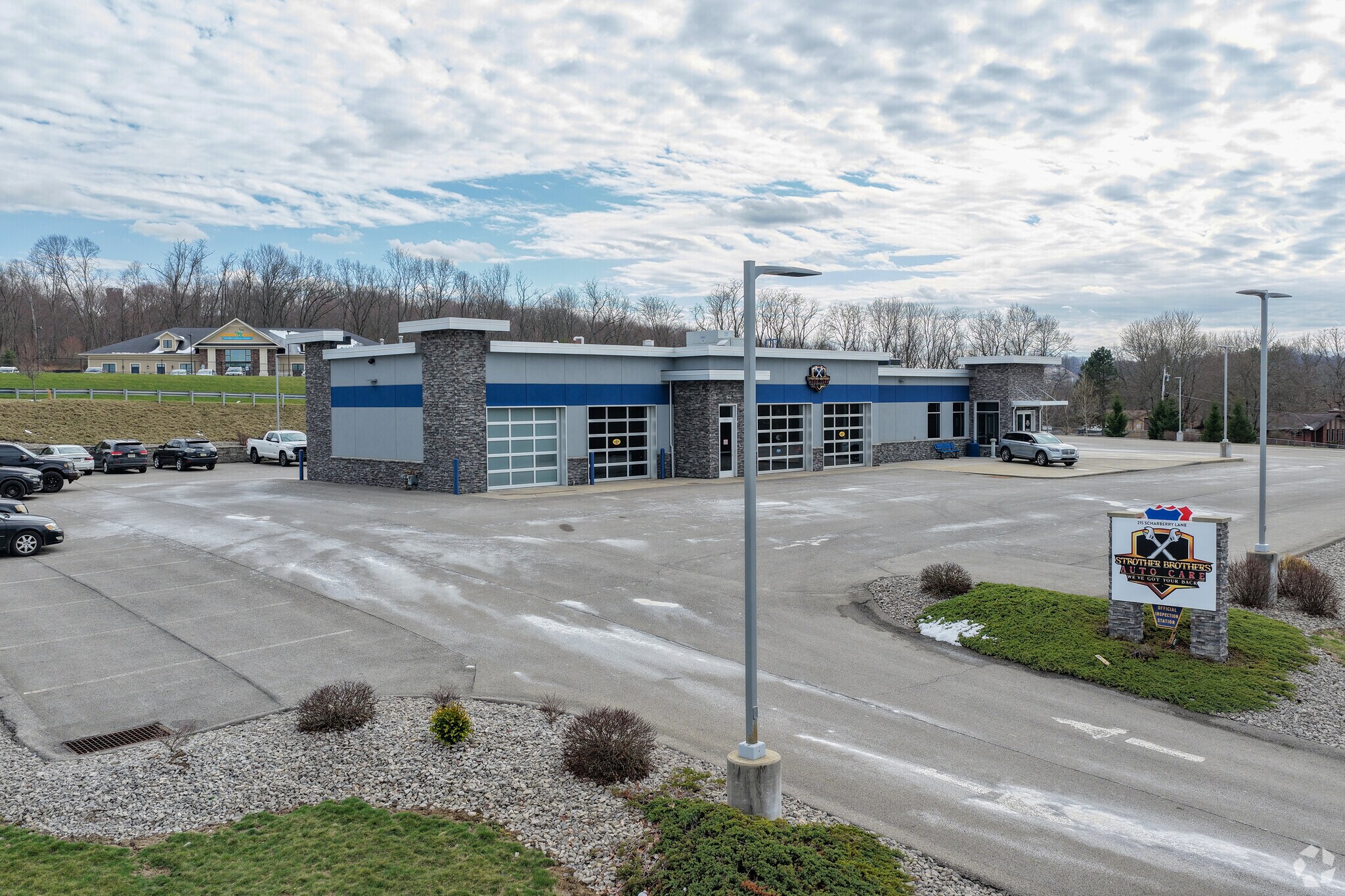 215 Scharberry Ln, Mars, PA à vendre Photo principale– Image 1 sur 11