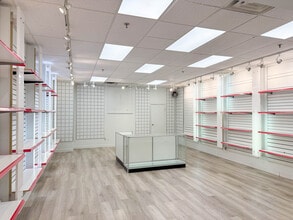 5657 Spring Garden Rd, Halifax, NS à louer Photo intérieure– Image 2 sur 3