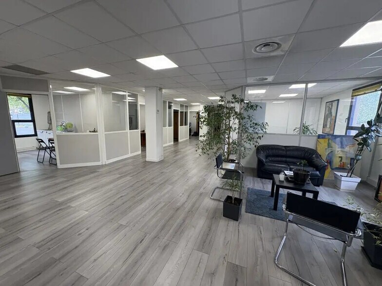 Bureau dans Marseille à louer - Photo intérieure – Image 2 sur 14