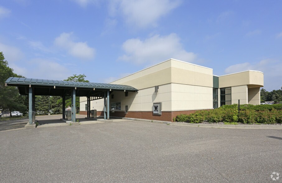 8420 City Centre Dr, Woodbury, MN à vendre - Photo de l’immeuble – Image 3 sur 21