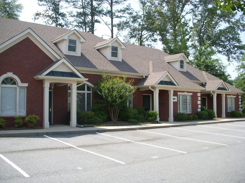 100 Churchill Ct, Woodstock, GA à louer - Photo principale – Image 1 sur 20