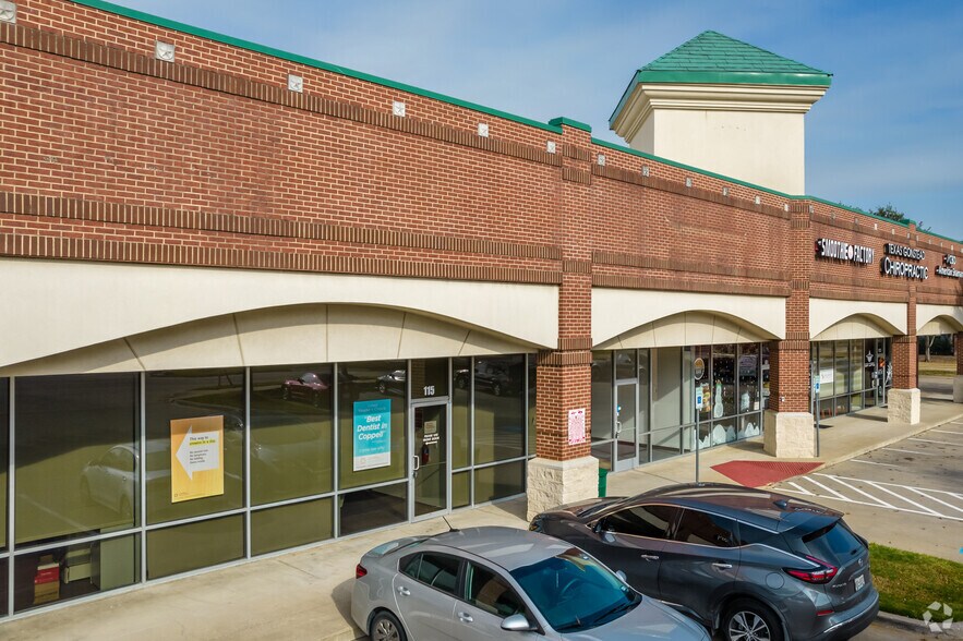 230 N Denton Tap Rd, Coppell, TX à louer - Photo de l’immeuble – Image 3 sur 16