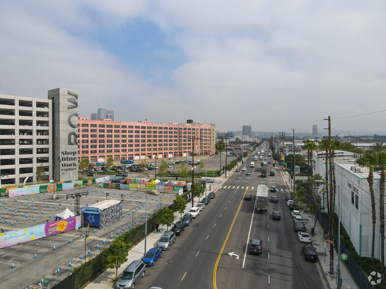 757 S Alameda St, Los Angeles, CA à louer - Aérien – Image 3 sur 9