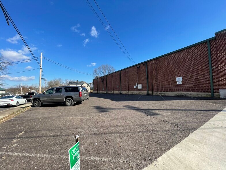 122 W Spencer St, Culpeper, VA à louer - Photo de l’immeuble – Image 3 sur 13