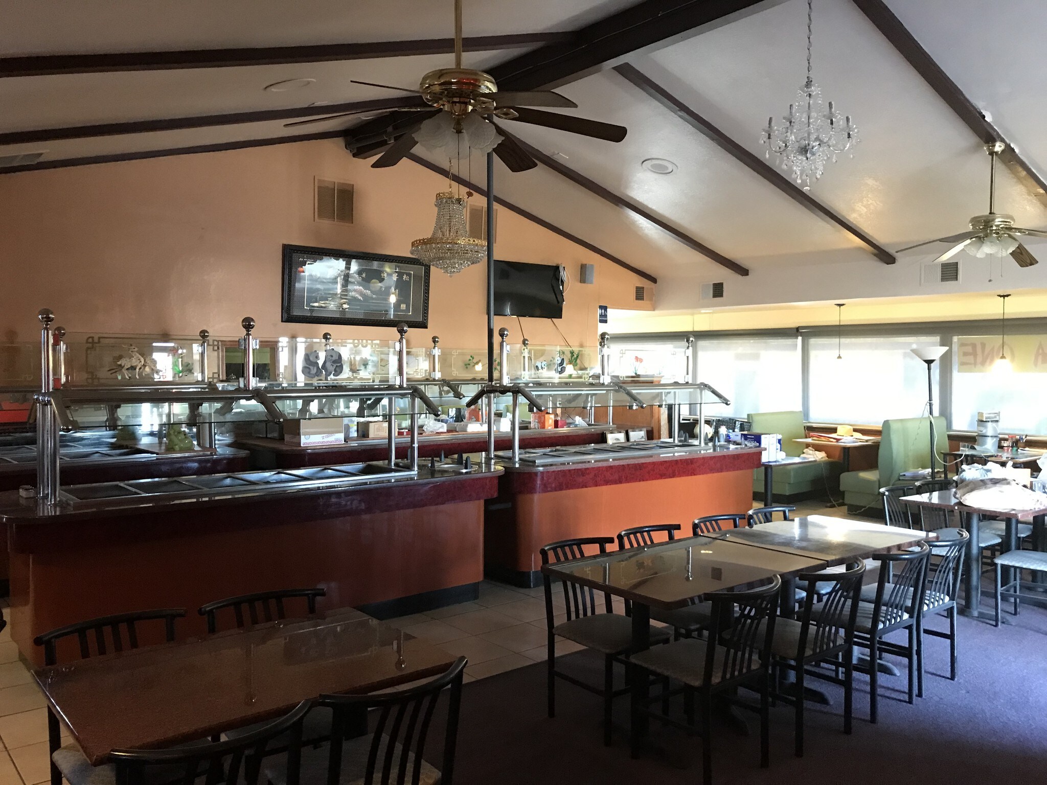 1023 E F St, Oakdale, CA à louer Photo intérieure– Image 1 sur 15