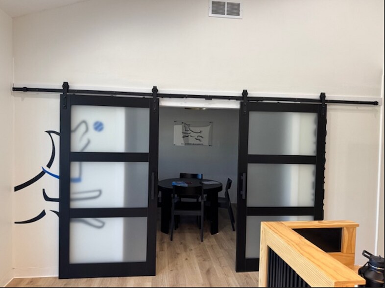 8361 Stone Run Ct, Tampa, FL à vendre - Photo de l’immeuble – Image 3 sur 20