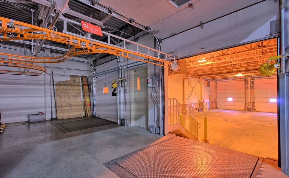 9393 Boul Métropolitain E, Montréal, QC à louer - Photo intérieure – Image 2 sur 7
