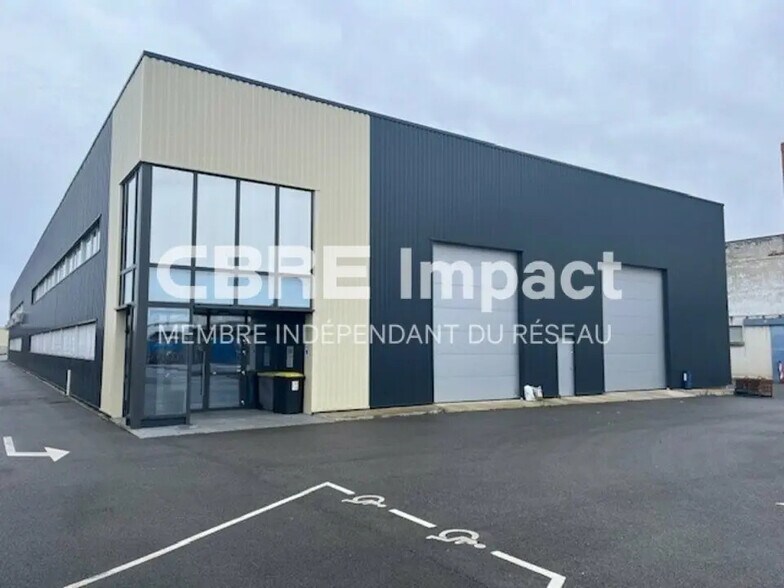 Local d’activités dans Reims à louer - Photo de l’immeuble – Image 1 sur 9