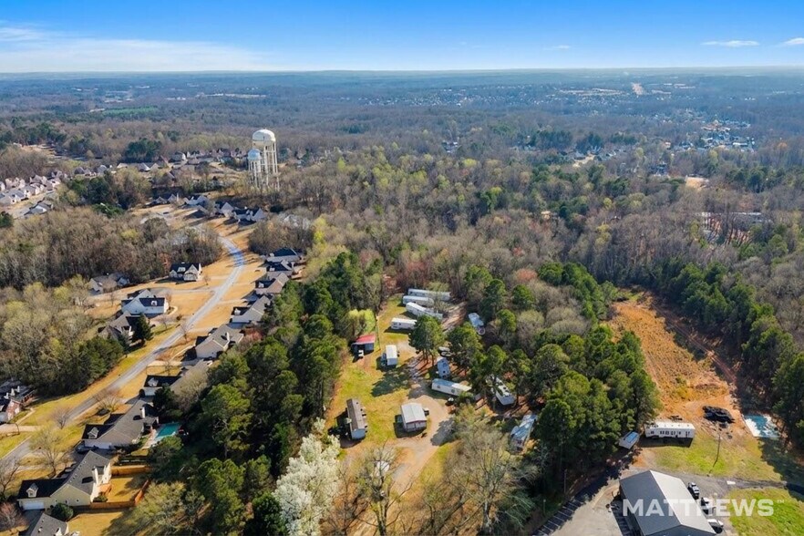 8337 Highway 53, Braselton, GA à vendre - Photo principale – Image 1 sur 3