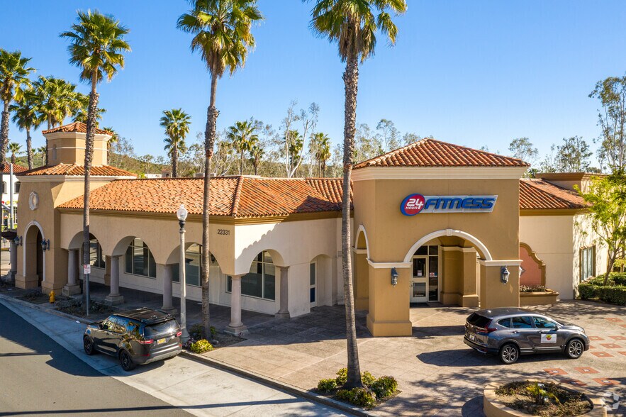 22331 El Paseo, Rancho Santa Margarita, CA à vendre - Photo de l’immeuble – Image 2 sur 11