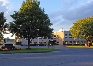 Plus de détails pour 18 Computer Dr E, Albany, NY - Bureau à louer