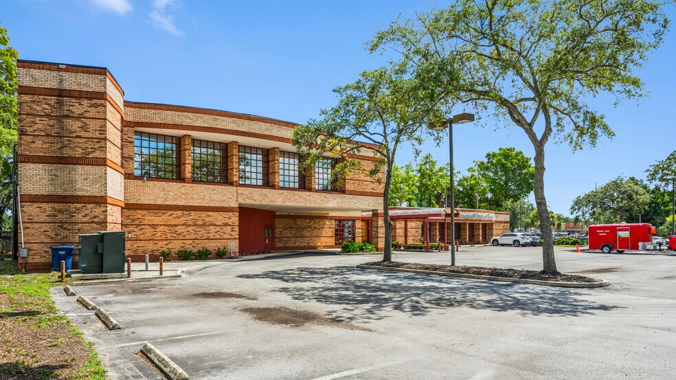 2715 W Virginia Ave, Tampa, FL à vendre - Photo de l’immeuble – Image 2 sur 13