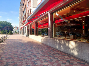 Local commercial dans Madrid, Madrid à louer Photo intérieure– Image 1 sur 16