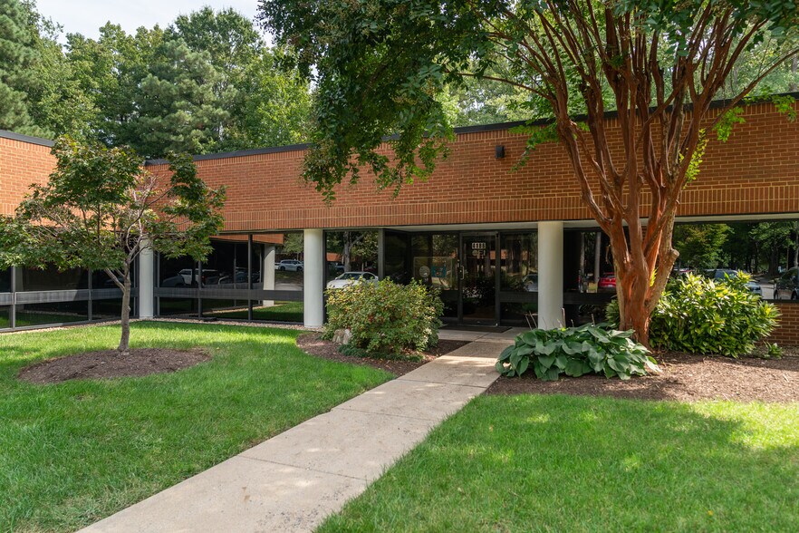 4180-4196 Innslake Dr, Glen Allen, VA à louer - Photo de l’immeuble – Image 3 sur 11