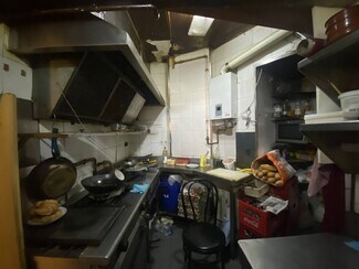 Plus de détails pour Local commercial à louer