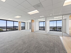 11150 Santa Monica Blvd, Los Angeles, CA à louer Photo intérieure– Image 1 sur 9