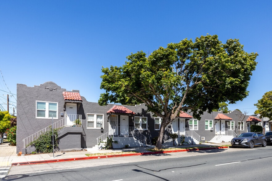 2624 Sacramento St, Berkeley, CA à vendre - Photo de l’immeuble – Image 2 sur 21