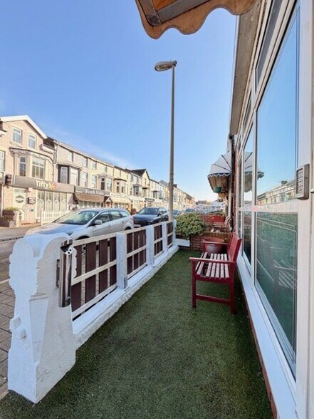 31 St. Chads Rd, Blackpool à vendre - Photo de l’immeuble – Image 2 sur 11