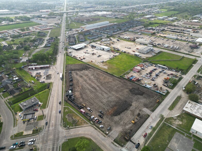 3386 Red Bluff Rd., Pasadena, TX à louer - Photo de l’immeuble – Image 2 sur 2