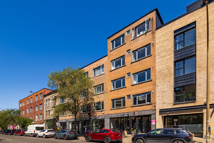 5329-5337 Boul Saint-Laurent, Montréal, QC à louer - Photo de l’immeuble – Image 1 sur 4