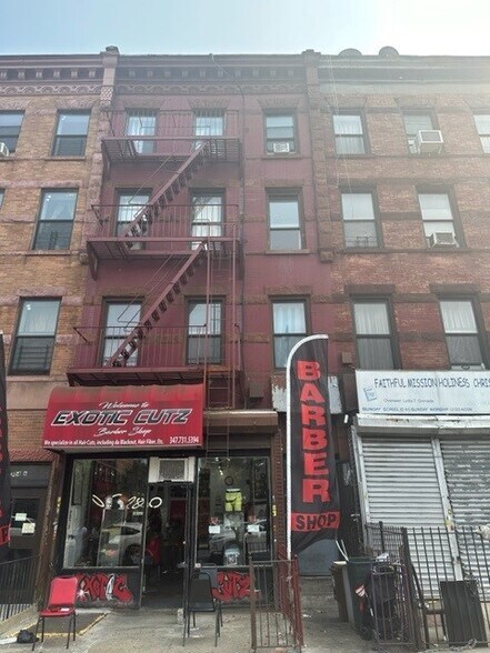 2204 Fulton St, Brooklyn, NY à vendre - Photo de l’immeuble – Image 2 sur 5