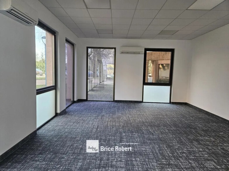 7 Allée Claude Debussy, Écully à louer - Photo intérieure – Image 2 sur 4