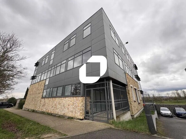 Bureau dans Noisy-le-Roi à louer - Photo de l’immeuble – Image 1 sur 17