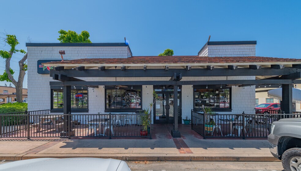 1319-1329 N Grand Ave, Covina, CA à vendre - Photo de l’immeuble – Image 2 sur 11