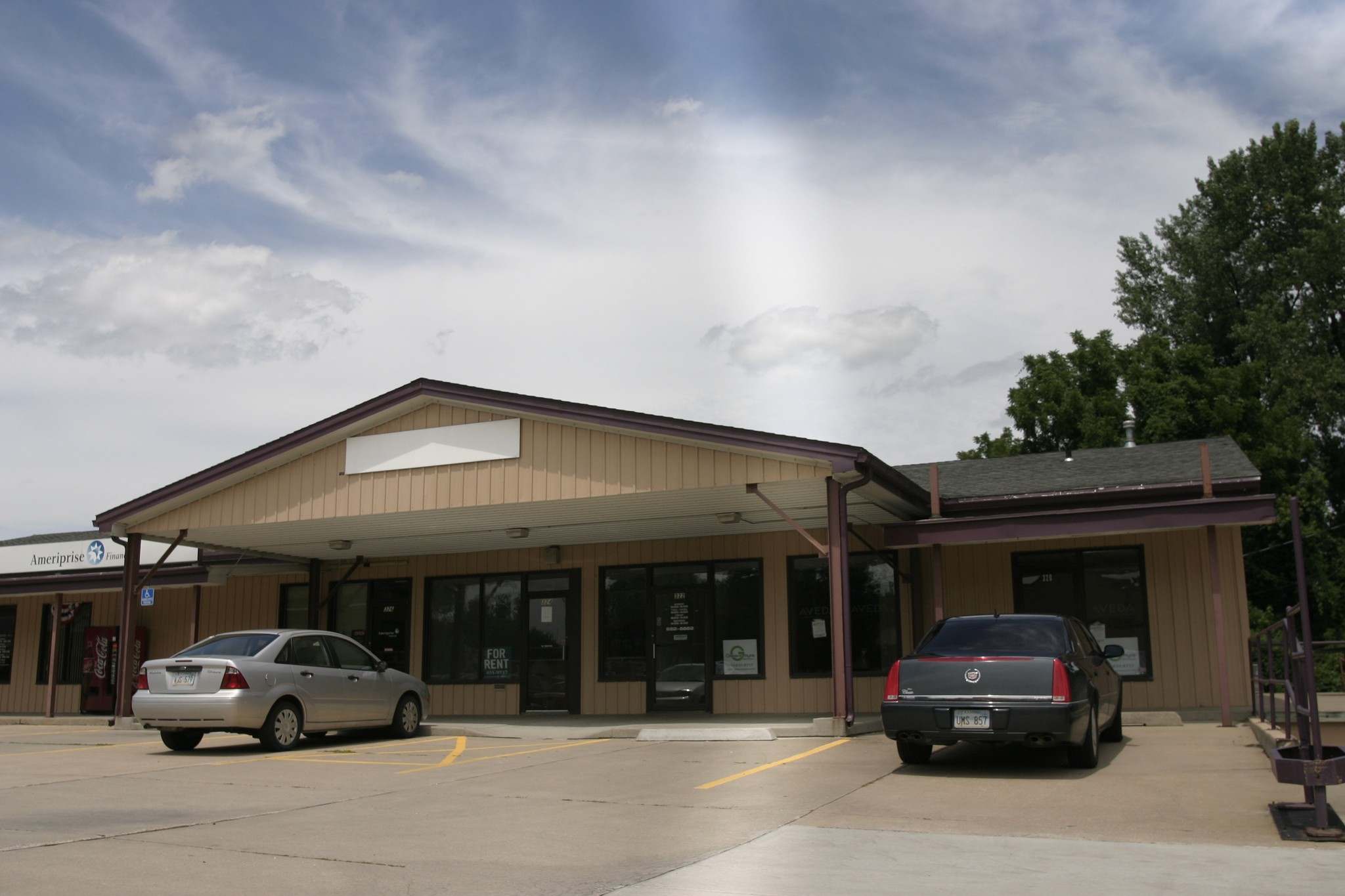320-360 Santa Fe St, Leavenworth, KS à louer Photo principale– Image 1 sur 3