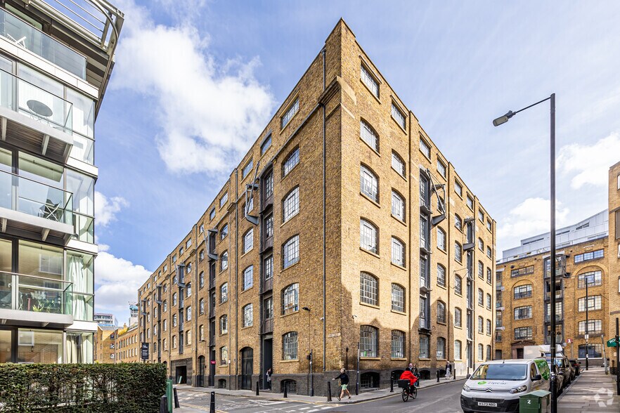 14 Gowers Walk, Londres à louer - Photo de l’immeuble – Image 3 sur 82