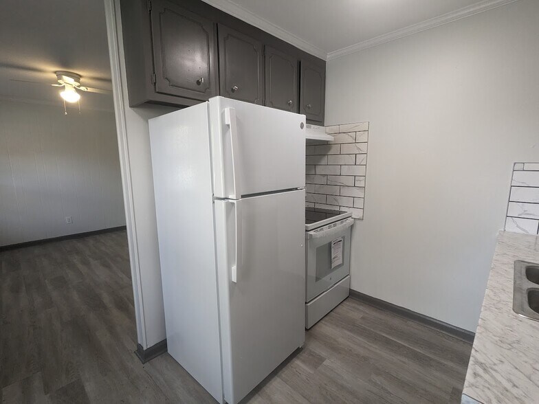 804 Meadow Ridge Ct, Winston-Salem, NC à vendre - Photo intérieure – Image 3 sur 24