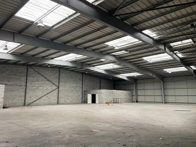 Local d’activités dans Le Barp à louer - Photo intérieure – Image 3 sur 3